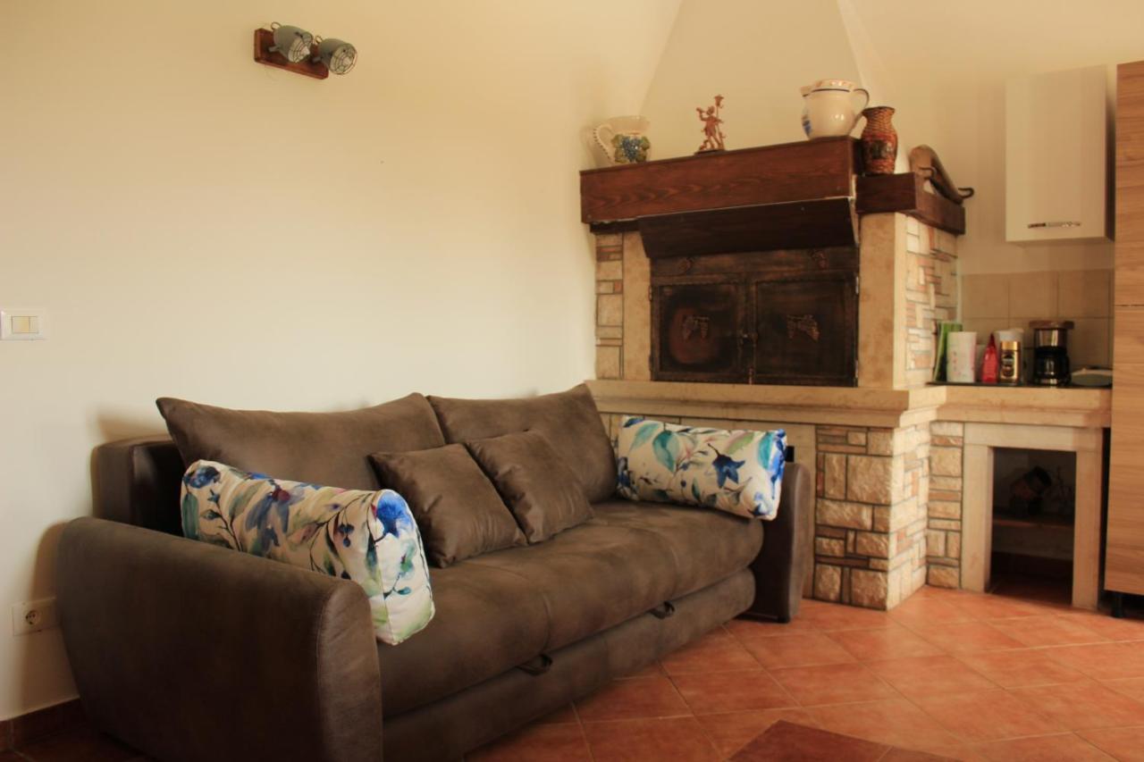 Apartman Robi Nova Vas  Zewnętrze zdjęcie