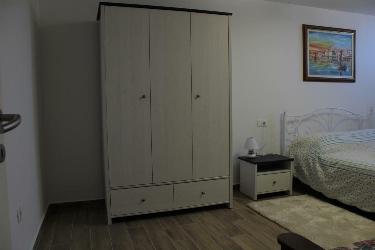 Apartman Robi Nova Vas  Zewnętrze zdjęcie
